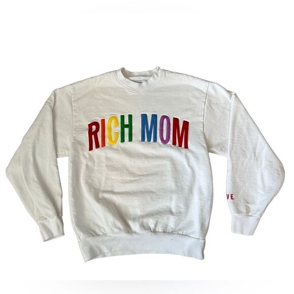 Rich Mom Gear PRIDE 22’ Crewneck - Picture 6 of 9